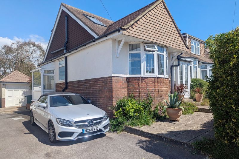 Larkfield Way